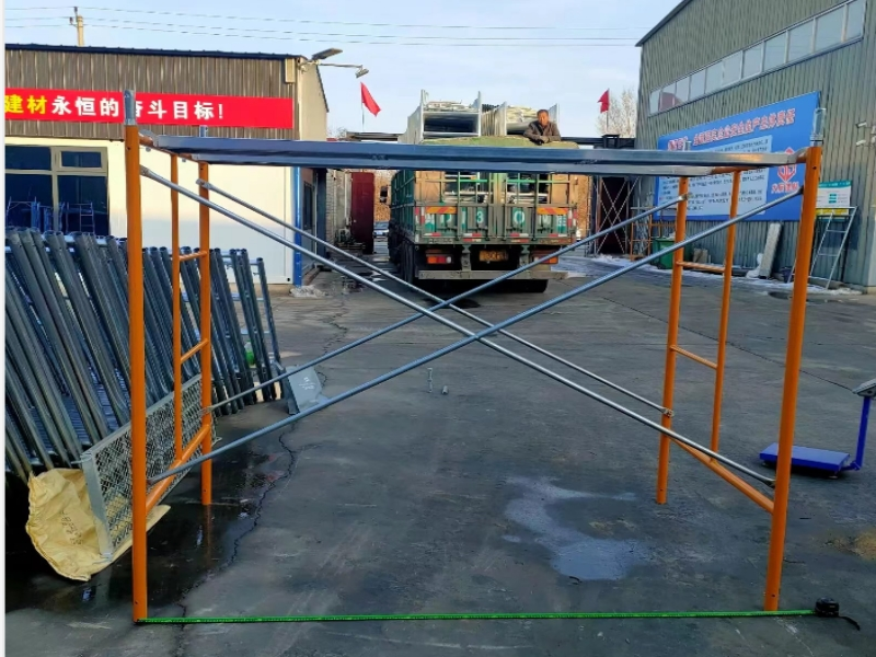 Inspeção de remessa de andaime acabada (tamanho, aparência, rolamento de carga, etc.)